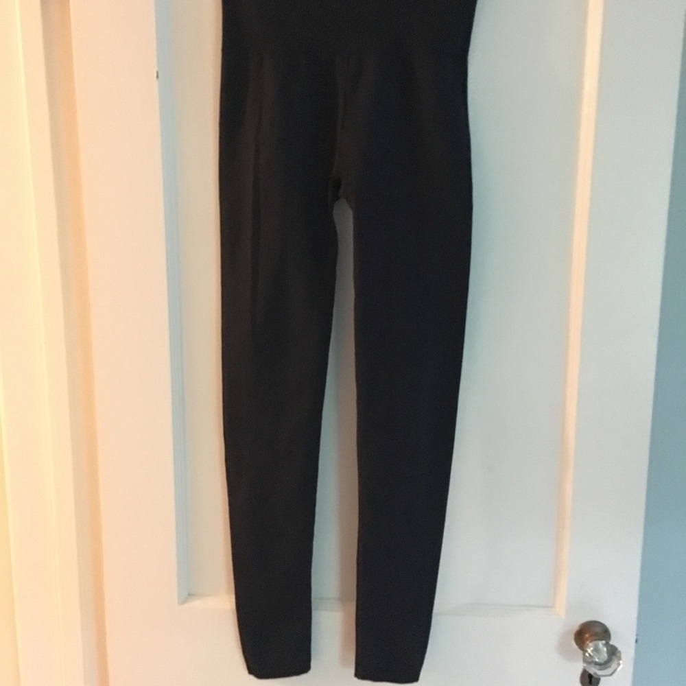 Outdoor Voices black compression leggings
